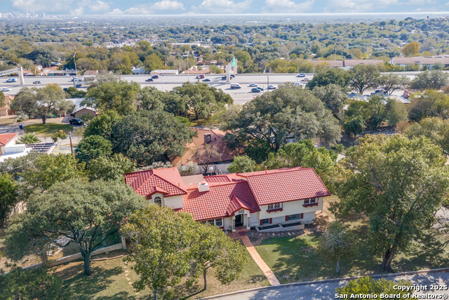 Image 7 of 33 For 6410 Laurel Hill