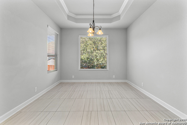 Image 13 of 43 For 13539 Falls Summit