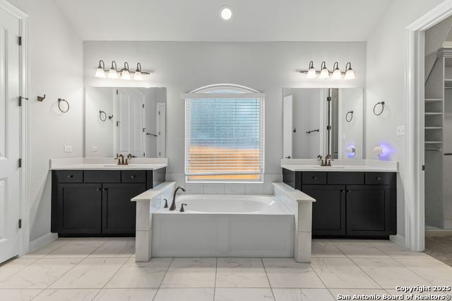 Image 21 of 43 For 13539 Falls Summit