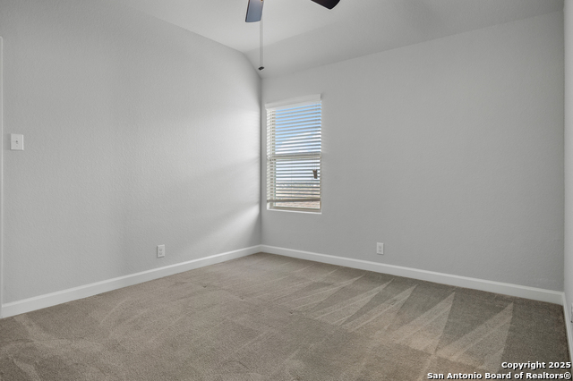 Image 27 of 43 For 13539 Falls Summit