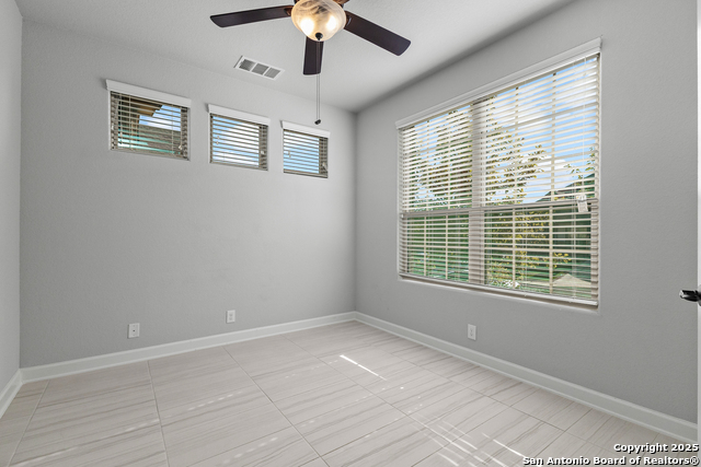 Image 5 of 43 For 13539 Falls Summit