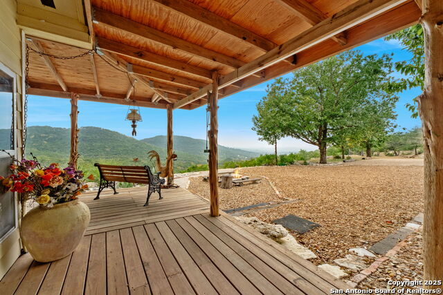 Image 14 of 49 For 411 Valley View