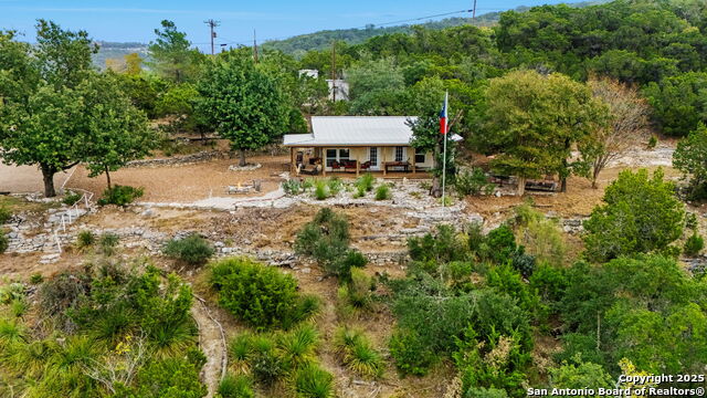 Image 34 of 49 For 411 Valley View