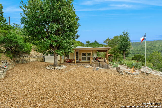 Image 5 of 49 For 411 Valley View