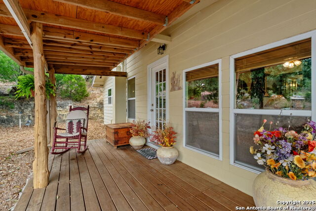 Image 7 of 49 For 411 Valley View