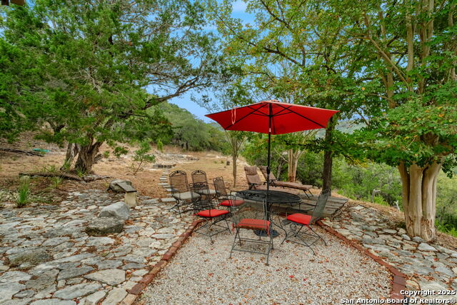 Image 8 of 49 For 411 Valley View