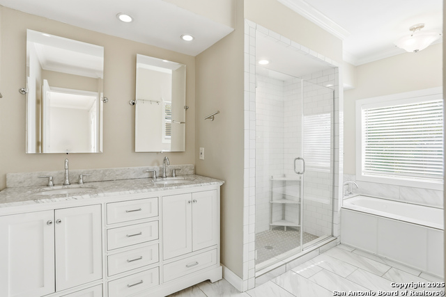 Image 18 of 29 For 214 Robinhood Pl.