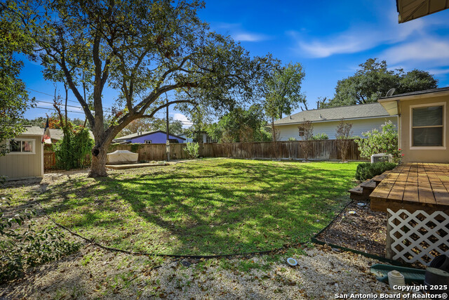 Image 28 of 29 For 214 Robinhood Pl.