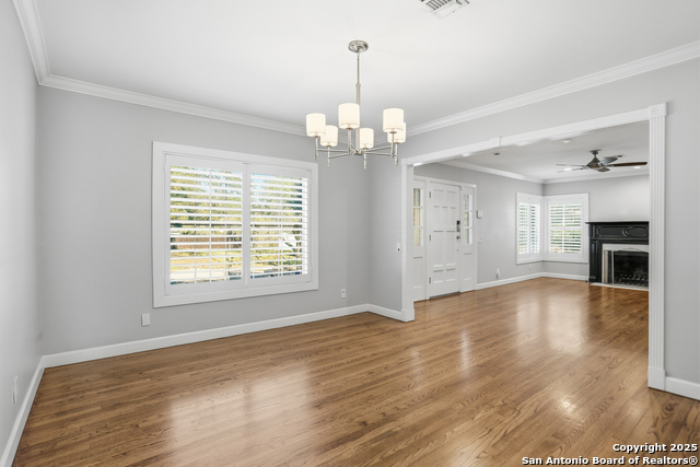 Image 8 of 29 For 214 Robinhood Pl.