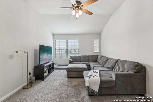 Image 10 of 25 For 8815 Straight Oaks