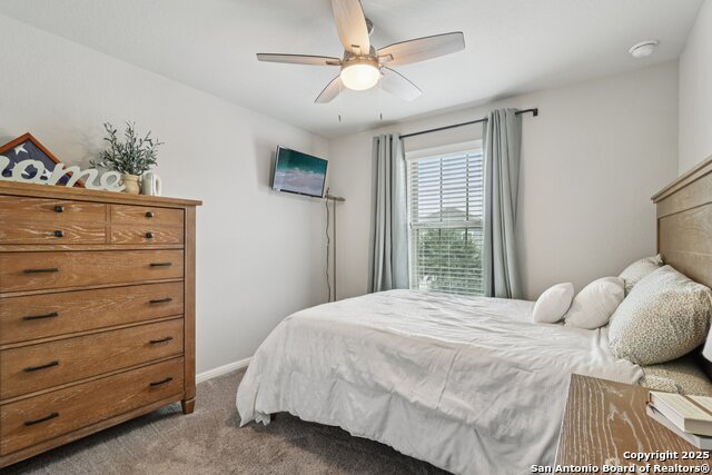 Image 17 of 25 For 8815 Straight Oaks