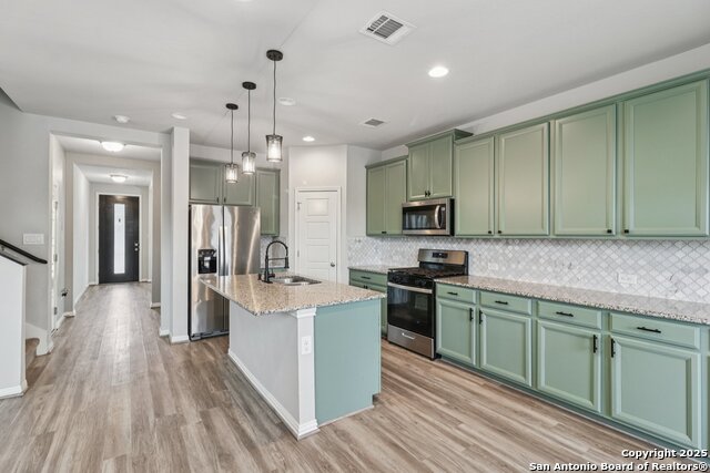 Image 4 of 25 For 8815 Straight Oaks