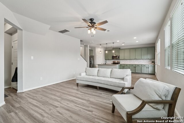 Image 8 of 25 For 8815 Straight Oaks