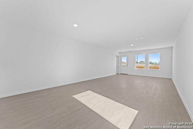 Image 13 of 22 For 2210 Collins Aly