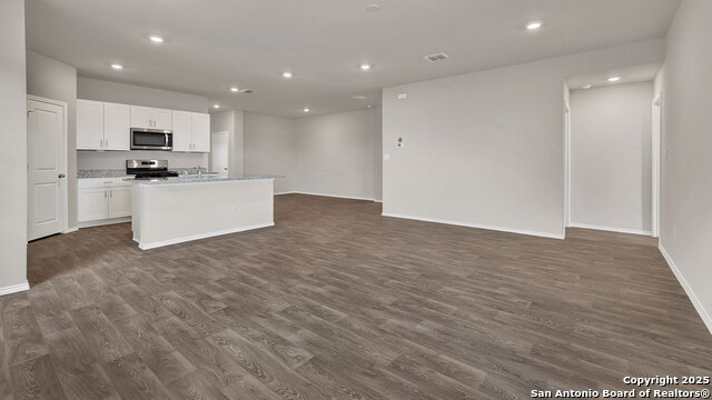 Image 19 of 34 For 322 Hodges Street