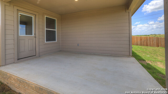 Image 28 of 34 For 322 Hodges Street