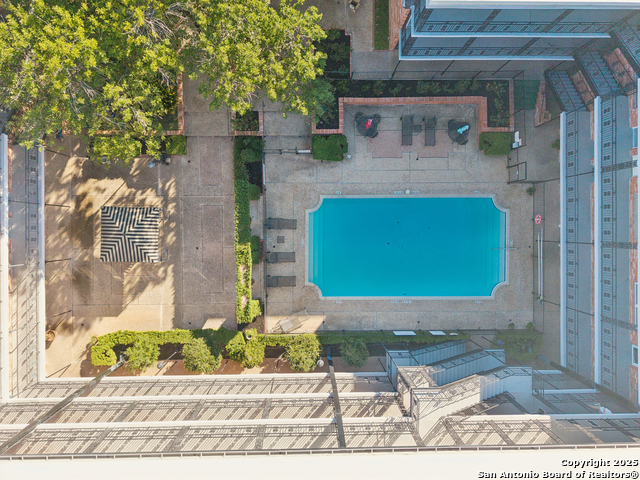 Image 15 of 20 For 8401 New Braunfels N 319a