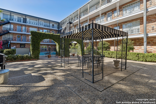 Image 17 of 20 For 8401 New Braunfels N 319a