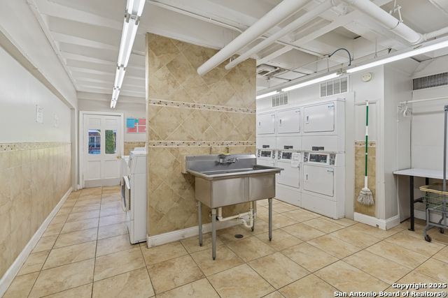 Image 20 of 20 For 8401 New Braunfels N 319a