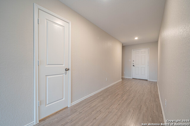 Image 2 of 27 For 2818 Gustavo