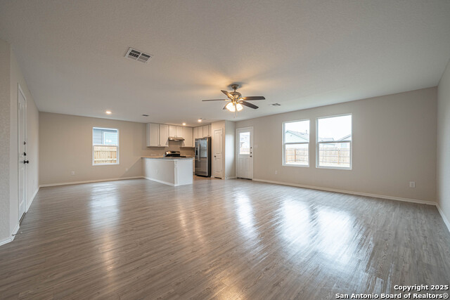 Image 3 of 27 For 2818 Gustavo