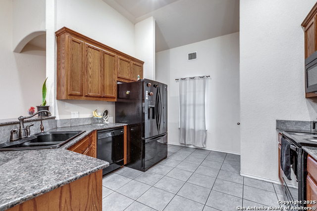 Image 10 of 33 For 745 Cimarron Square