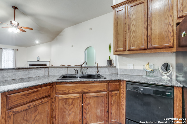 Image 12 of 33 For 745 Cimarron Square