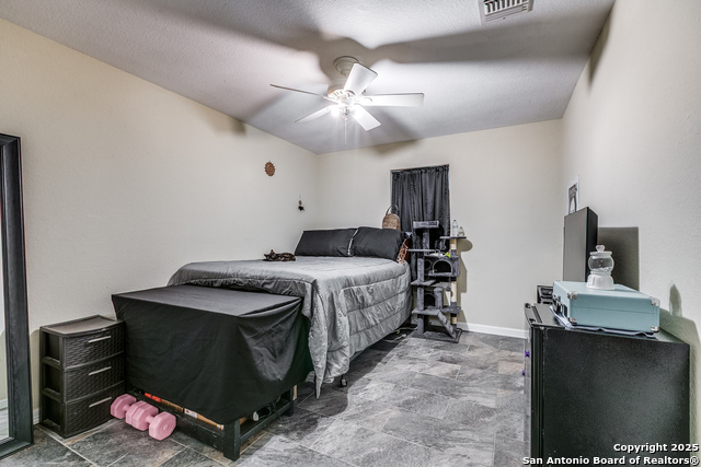 Image 16 of 33 For 745 Cimarron Square