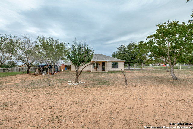 Image 23 of 33 For 745 Cimarron Square