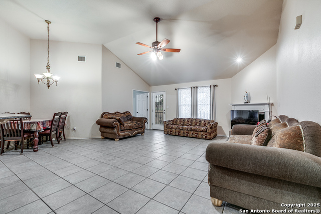 Image 5 of 33 For 745 Cimarron Square