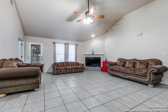 Image 6 of 33 For 745 Cimarron Square