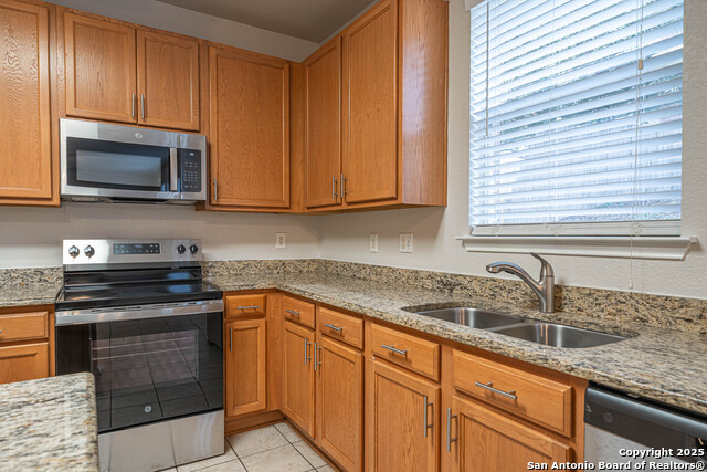 Image 11 of 31 For 6807 Elmwood