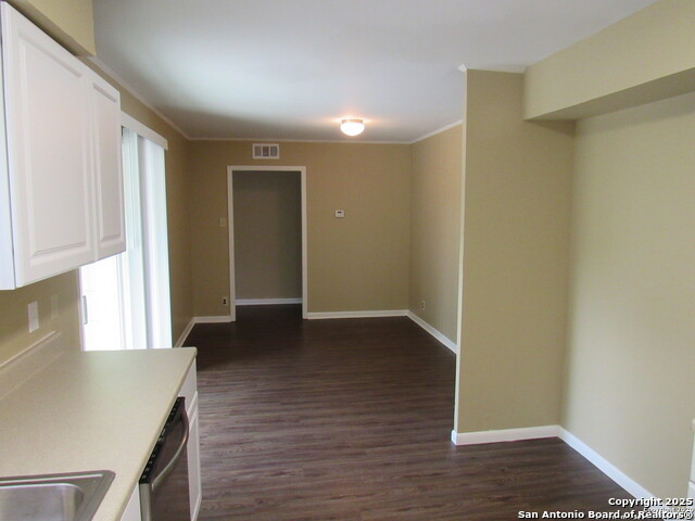 Image 4 of 28 For 106 Winn  