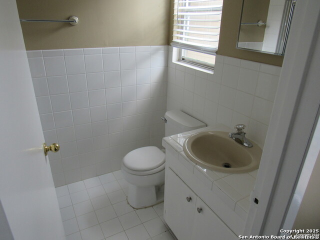 Image 8 of 28 For 106 Winn  