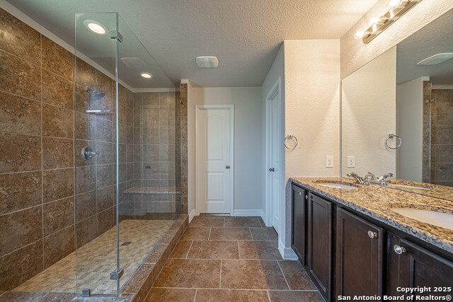 Image 33 of 43 For 1429 Catfish