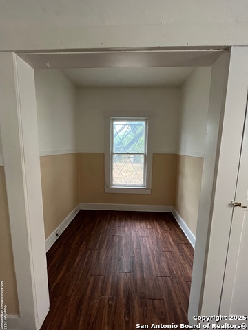 Image 7 of 8 For 324 Donaldson Ave 2