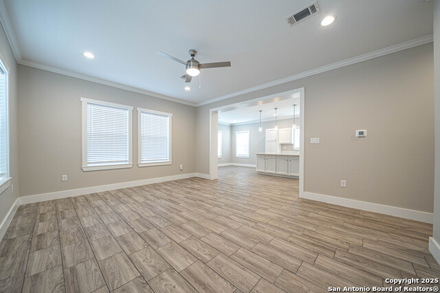 Image 13 of 34 For 1418 Burleson