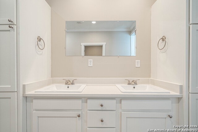 Image 22 of 34 For 1418 Burleson