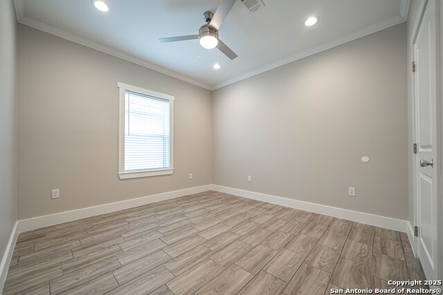 Image 26 of 34 For 1418 Burleson