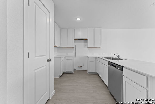 Image 11 of 22 For 2067 Powell Pl