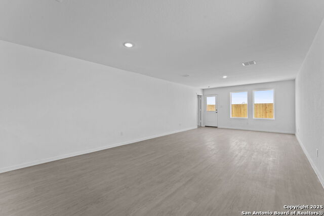 Image 13 of 22 For 2067 Powell Pl