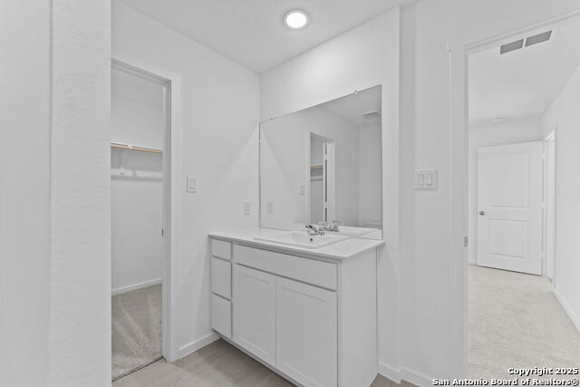 Image 20 of 22 For 2067 Powell Pl