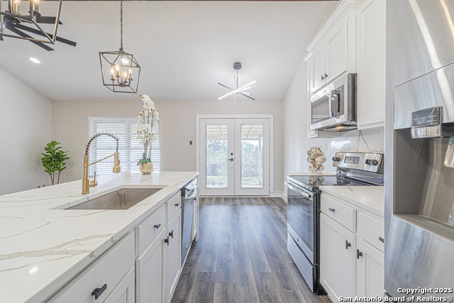 Image 15 of 42 For 5714 Green Manor St