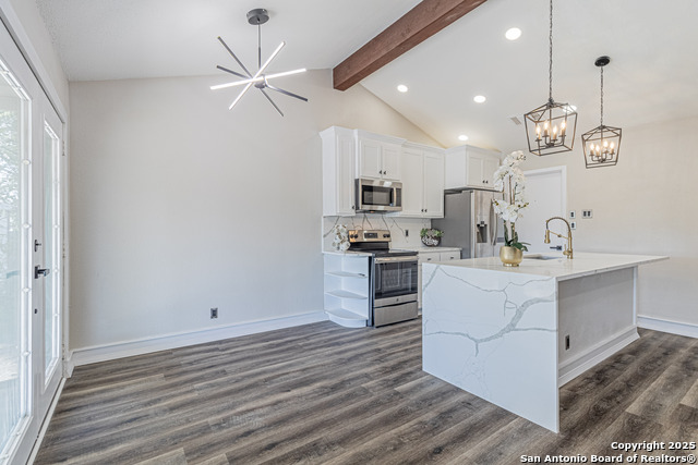 Image 19 of 42 For 5714 Green Manor St