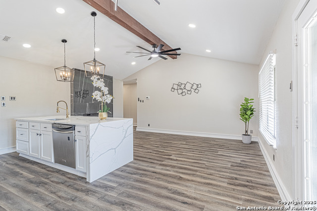 Image 20 of 42 For 5714 Green Manor St