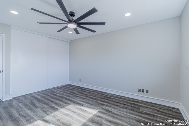 Image 22 of 42 For 5714 Green Manor St