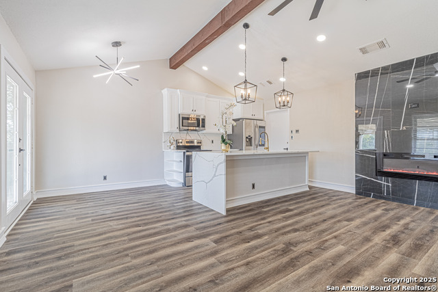 Image 6 of 42 For 5714 Green Manor St