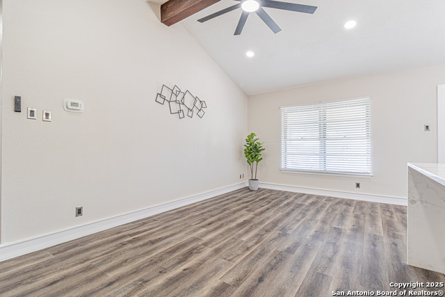 Image 9 of 42 For 5714 Green Manor St