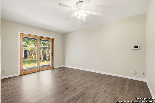 Image 13 of 27 For 12307 Mapletree