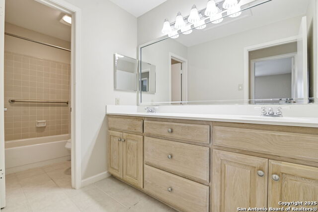 Image 18 of 27 For 12307 Mapletree